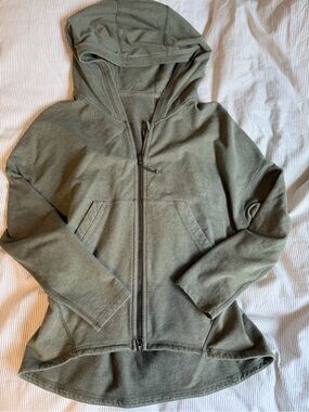 lululemon athletica Olive Green Full-Zip Hooded Jacket